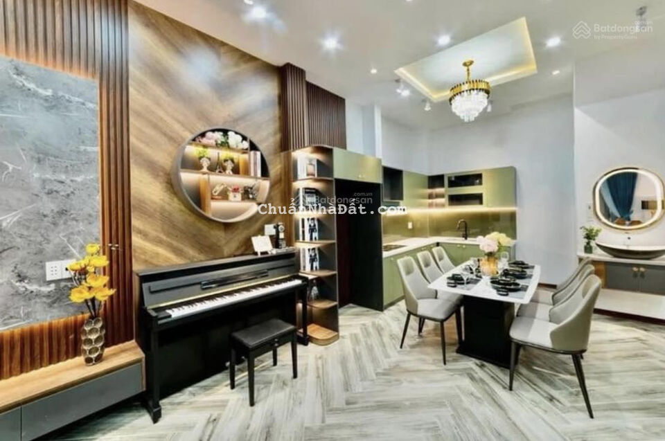 Bán nhà Ngọc Lâm, Quận Long Biên 43.8m2, 5 tầng, 4.85 tỷ, view cực chill, 0816.664.860