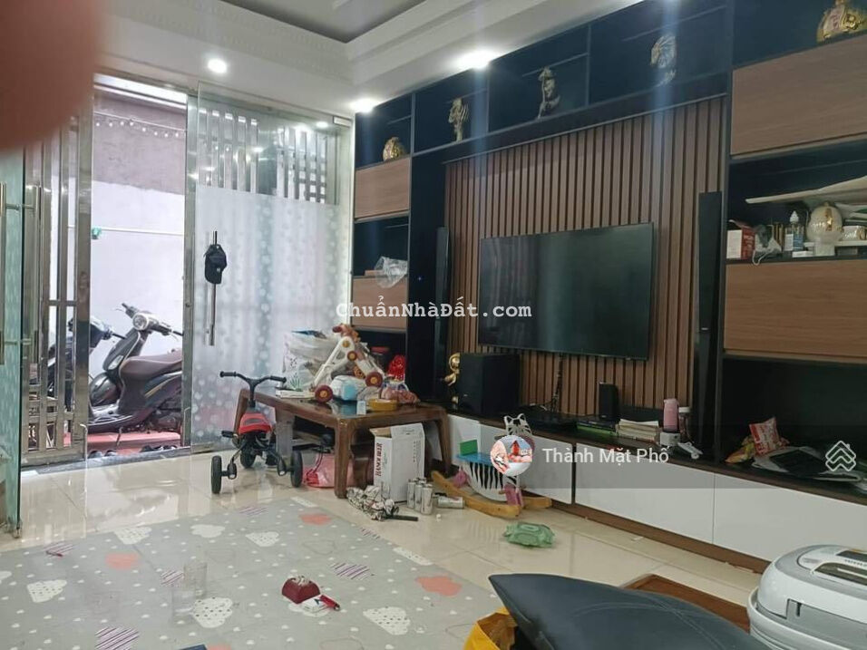 Bán nhà Cổ Linh, Long Biên 44m2 5T 3,5 tỷ nhà siêu đẹp, thiết kế hiện đại, đầy đủ công năng sử dụng