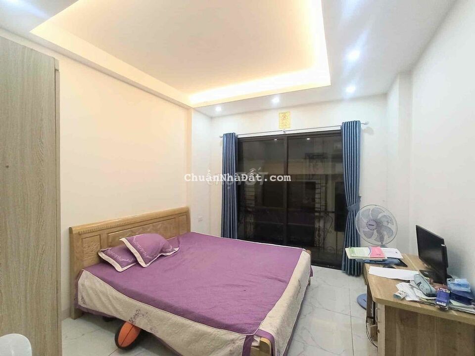 BÁN NHÀ NGỌC LÂM 4 TẦNG 45M2 OTO VÀO NHÀ 3,6 TỶ