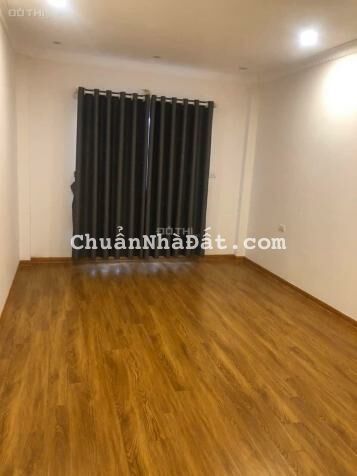 Bán nhà Thạch Bàn Cổ Linh Long Biên 45m2 5 tầng có sân rộng, cổng riêng giá 3.08 tỷ, LH: 0979349888 Bán nhà Thạch Bàn Cổ Linh Long Biên 45m2 5 tầng có sân rộng, cổng riêng giá 3.08 tỷ, LH: 0979349888