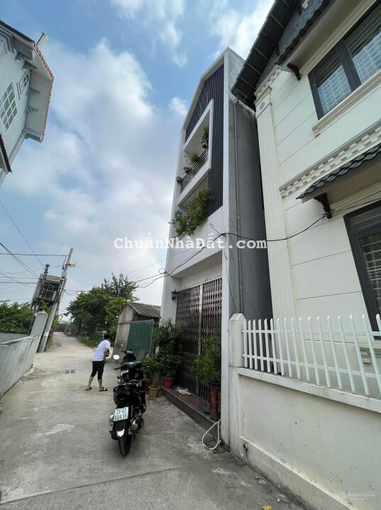 Mặt ngõ ô tô tránh, đỗ cửa, vào nhà, đầu tư, kd tốt tại cự Khối, Long Biên 48m2/ 3,3tỷ