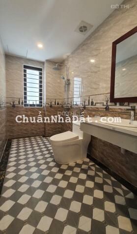 Bán nhà Long Biên ngay ngã tư Thạch Bàn Cổ Linh. Xây độc lập 4 tầng 60m2 ô tô đỗ cửa giá 4,1 tỷ.