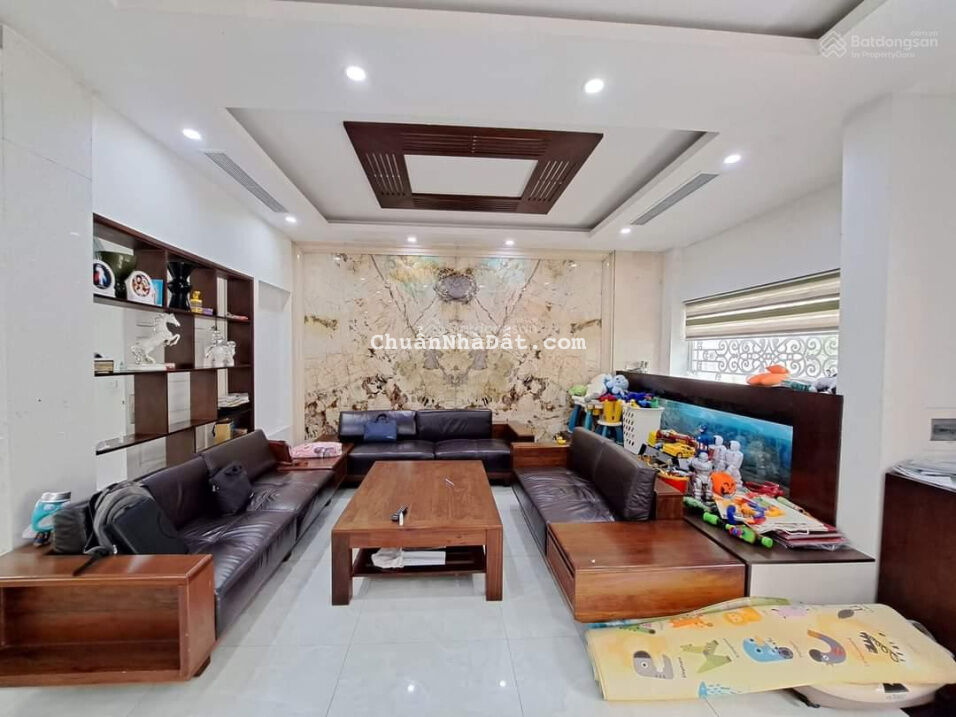 Cần bán gấp nhà TĐC Ngọc Thụy, 60m2, 5 tầng, đường 12m vỉa hè, kinh doanh chỉ 8.6 tỷ, 0967182629