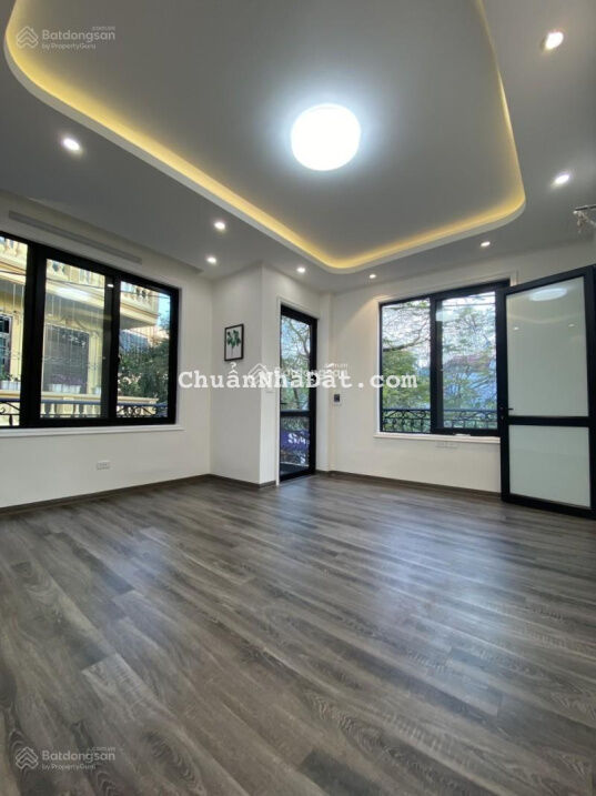 Nhà đẹp không tỳ vết, lô góc 2 mặt tiền, ngõ ô tô, phố Hồng Tiến, 65m2 x 4T, MT 5.2m, nhỉnh 11 tỷ