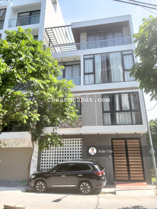 Bán gấp liền kề Phương Hiền Chi, Bồ Đề, gần hồ, hàng xóm đại gia 78m2, mặt tiền 6.6m giá cực tốt