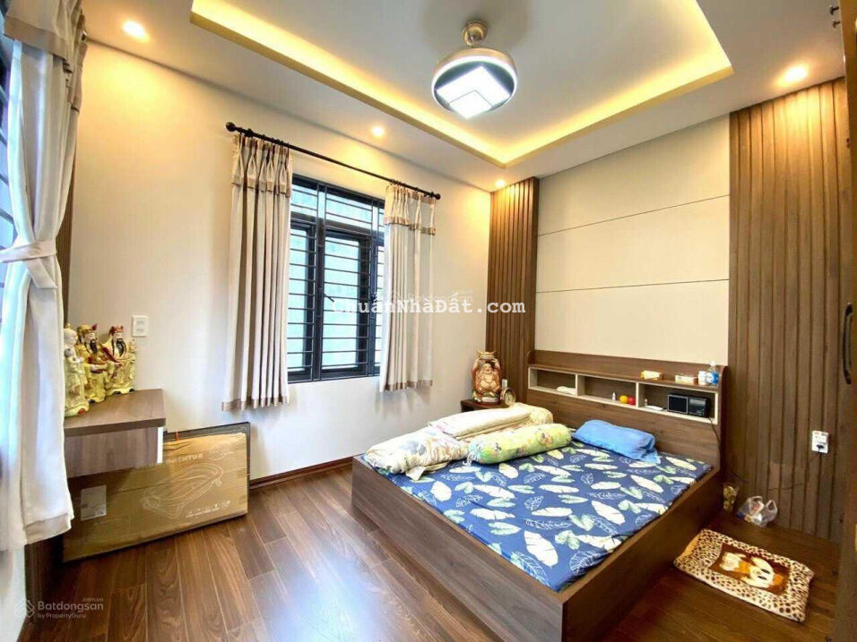 Bán nhà ngõ 208 Phố Nguyễn Văn Cừ, 78.8m2, 5 tầng, MT 6.5m, ô tô vào nhà Bán nhà ngõ 208 Phố Nguyễn Văn Cừ, 78.8m2, 5 tầng, MT 6.5m, ô tô vào nhà