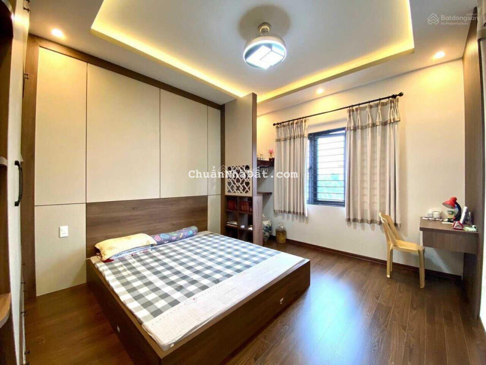 Bán nhà ngõ 208 Phố Nguyễn Văn Cừ, 78.8m2, 5 tầng, MT 6.5m, ô tô vào nhà Bán nhà ngõ 208 Phố Nguyễn Văn Cừ, 78.8m2, 5 tầng, MT 6.5m, ô tô vào nhà