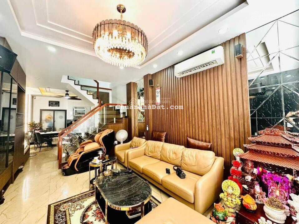 Siêu phẩm an sinh, phố Nguyễn Sơn, 80m2 5 tầng, gara - thang máy - giá hơn 11 tỷ Siêu phẩm an sinh, phố Nguyễn Sơn, 80m2 5 tầng, gara - thang máy - giá hơn 11 tỷ