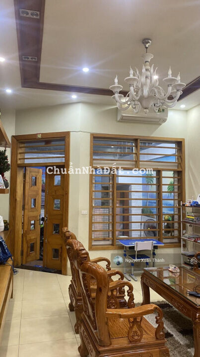 Bán GẤP Nhà đẹp dân tự xây phố Hồng Tiến, ô tô đỗ cổng, DT 80m2 x 3T, MT 4.5m, nhỉnh 6 tỷ