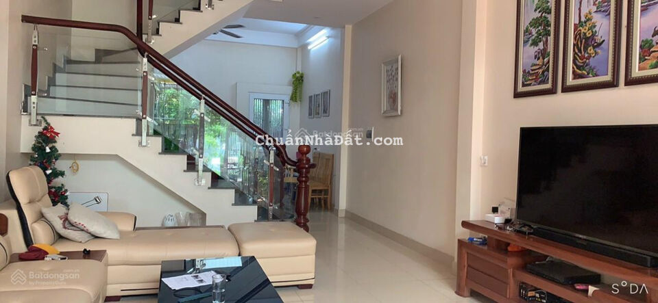 Bán gấp nhà phố Ngọc Thụy, 80m2, 4 tầng, ô tô tránh, full nội thất chỉ 6.9 tỷ, 0967 182 629