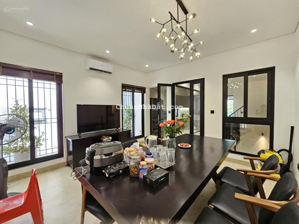 Chính chủ gửi bán nhà Ngọc Thụy 85m2 - 6 tầng thang máy - Gara 3 ô tô - Lô góc 0936368787 Chính chủ gửi bán nhà Ngọc Thụy 85m2 - 6 tầng thang máy - Gara 3 ô tô - Lô góc 0936368787