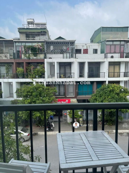 Bán cực khẩn phân lô Phúc Đồng, Chu Huy Mân, đường 13m, vỉa hè 3m, 90m2, 5 tầng giá 12.5 tỷ