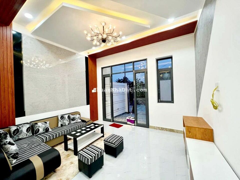 Bán nhà mới xây Khu Trường Giang gần Cầu Đường Chừa Phường 8