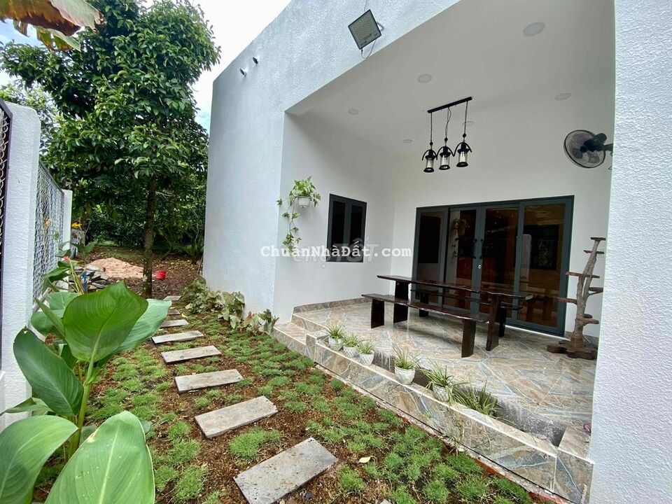 Nhà nghỉ dưỡng ngay Trung Tâm Long Khánh giá tốt có vườn trái cây Nhà nghỉ dưỡng ngay Trung Tâm Long Khánh giá tốt có vườn trái cây