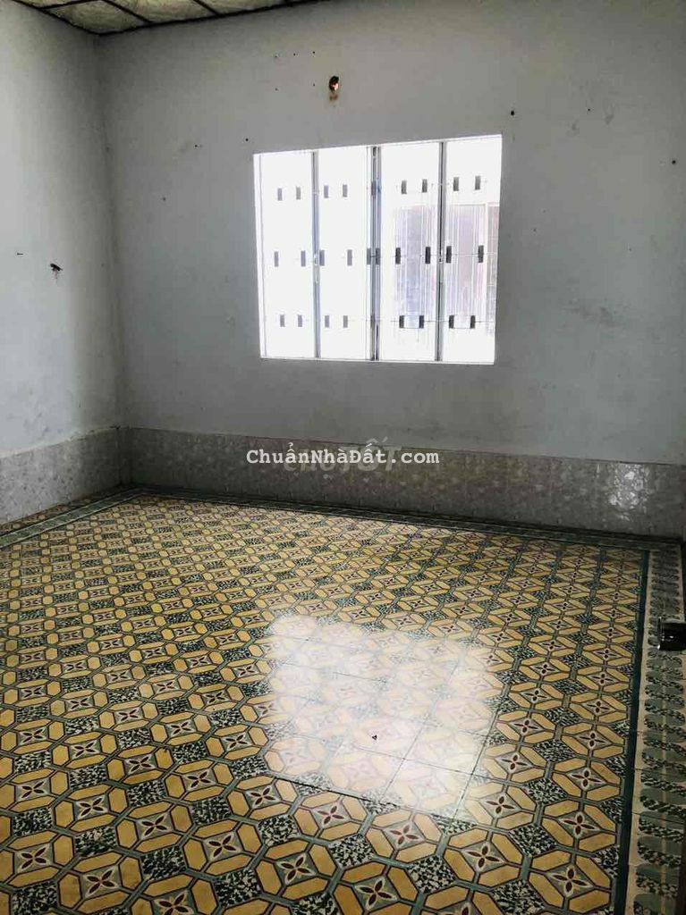 Bán nhà đường Huỳnh Thúc Kháng - ngay chợ Bình Khánh