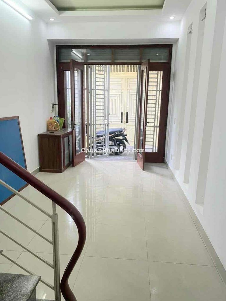 nhà miếu hai xã 40m x 3,5 tầng nhà miếu hai xã 40m x 3,5 tầng