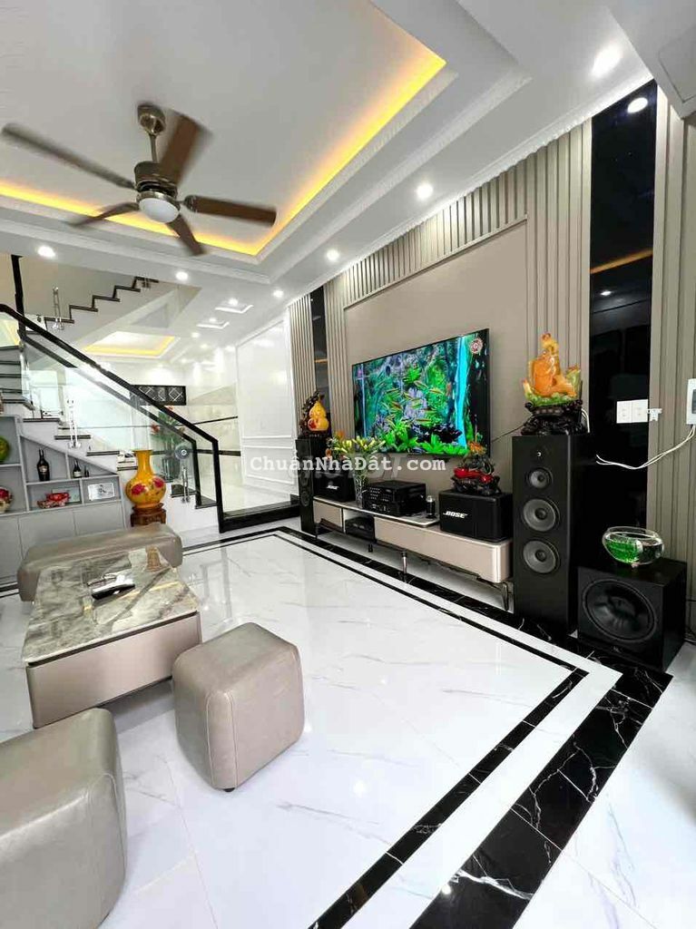 nhà miếu hai xã 44m x 4 tầng ngo nông nhà miếu hai xã 44m x 4 tầng ngo nông