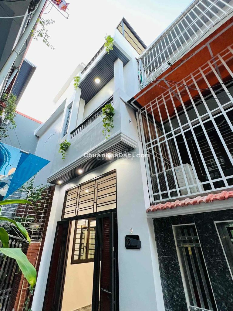 nhà siêu đẹp miêu hai xã 50m x 3,5 tầng ngo nông