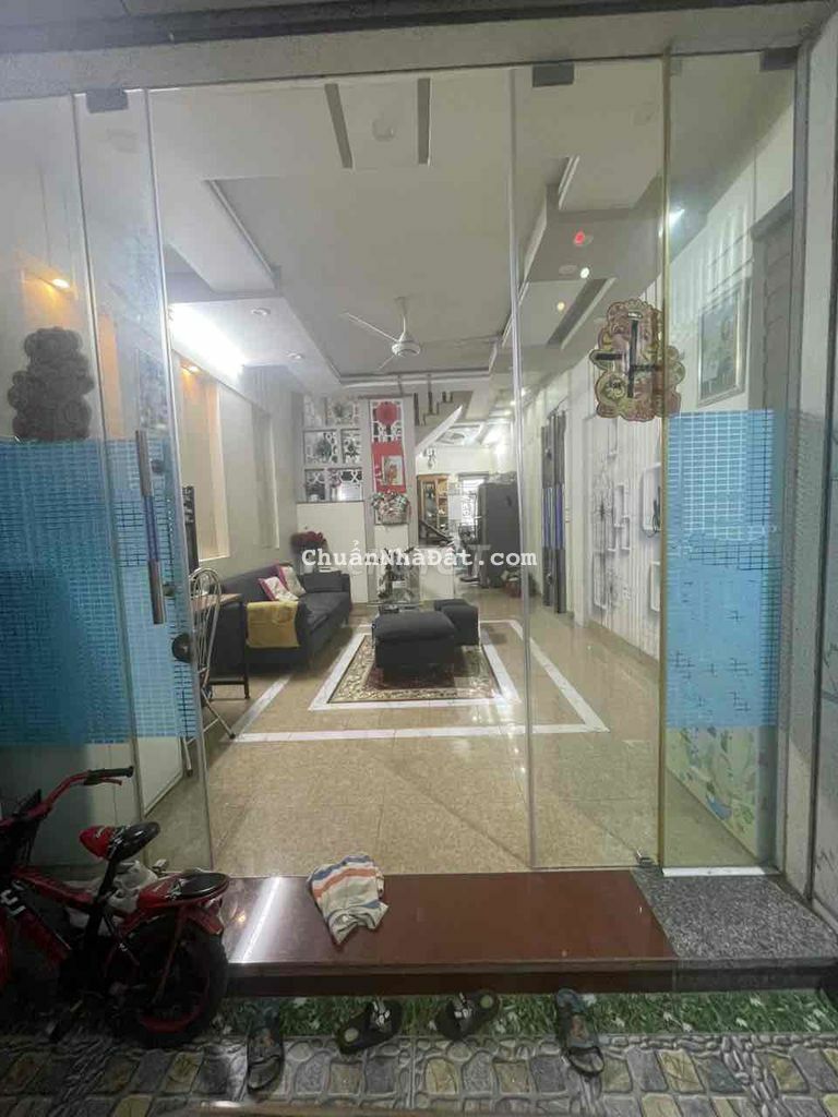 nhà Trần nguyên hãn doc lap 52m x 3 tầng ngo oto