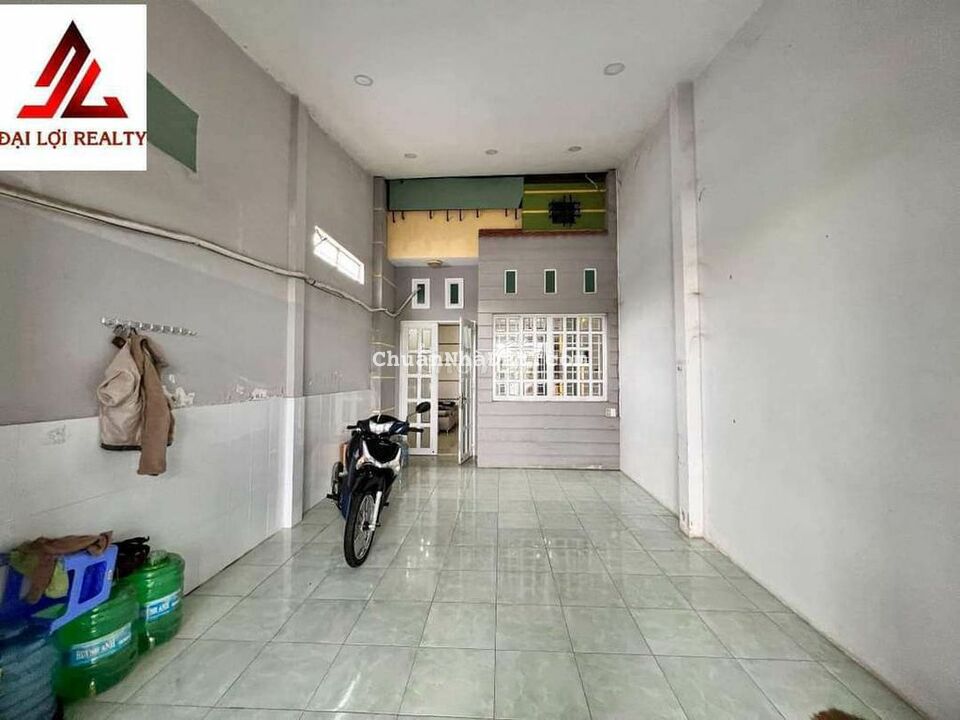 Bán nhà mặt tiền nhựa 5m p.6, 104m2 chỉ 2tyxx