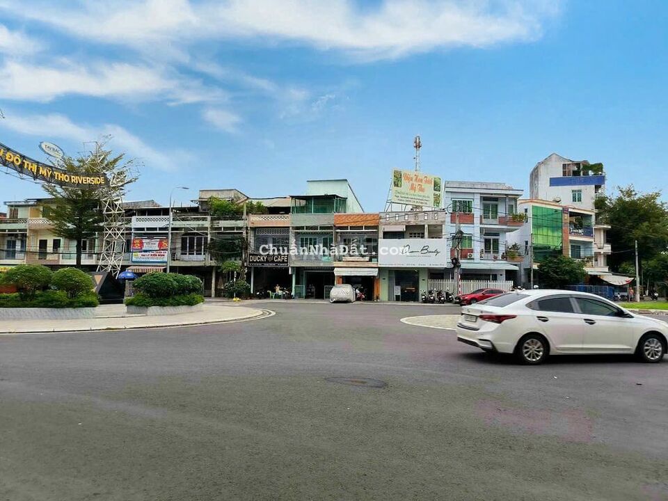 NHÀ TRẦN VĂN DƯỢC - ĐỐI DIỆN ĐÀI PHÁT THANH - PHƯờNG 6, TP MỸ THO