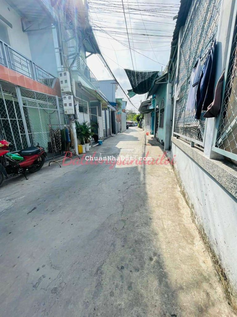 Nhà mới xây P.6, đường 4m, xe 7 chỗ vi vu, 98m2, 2tỷ950