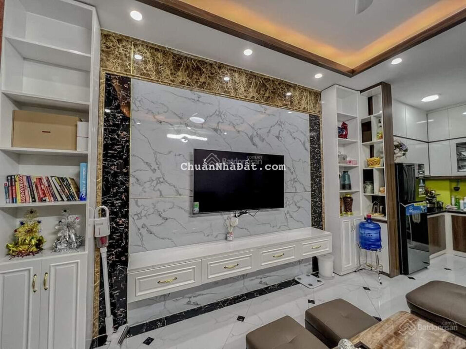 Bán nhà Xuân Phương 32m2 x 5T, MT 3.8m, Morning đỗ cổng, full NT, ở ngay, giá chỉ 3 tỷ (TL)