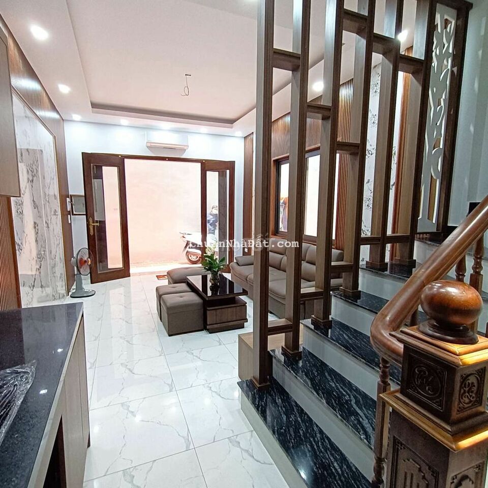 BÁN GẤP NHÀ 5 TẦNG 32M2 TẠI MỸ ĐÌNH MỚI TINH 4 TỶ