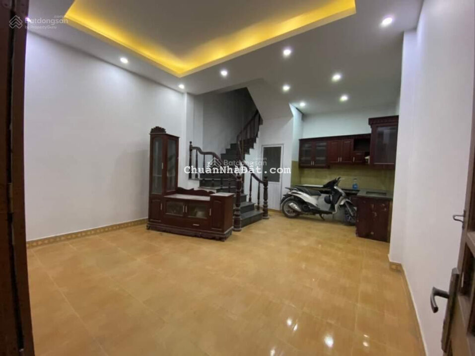 Bán nhà Tây Mỗ - Sát KĐT Vinsmart City, 33m2 x 4 tầng, ngõ rộng, dân xây, giá rẻ