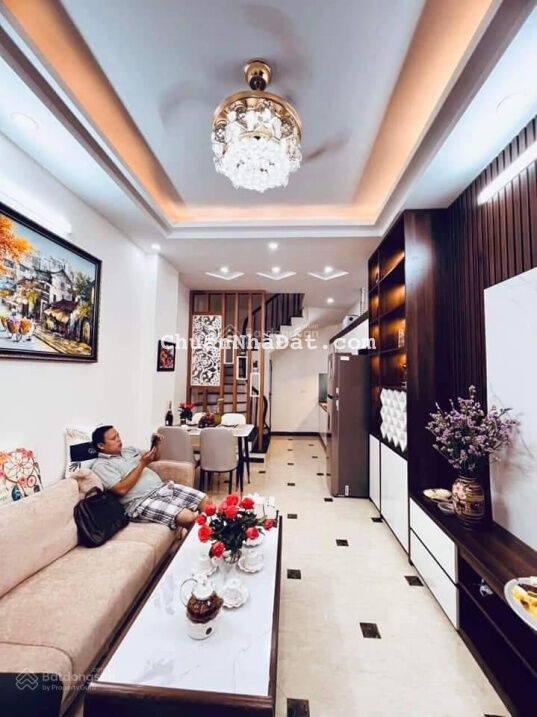 Bán gấp nhà Phương Canh - Nam Từ Liêm 35m2x5T, MT 3.5m, ngõ to 3m, 50m ra phố, giá chỉ 3.1 tỷ (TL)