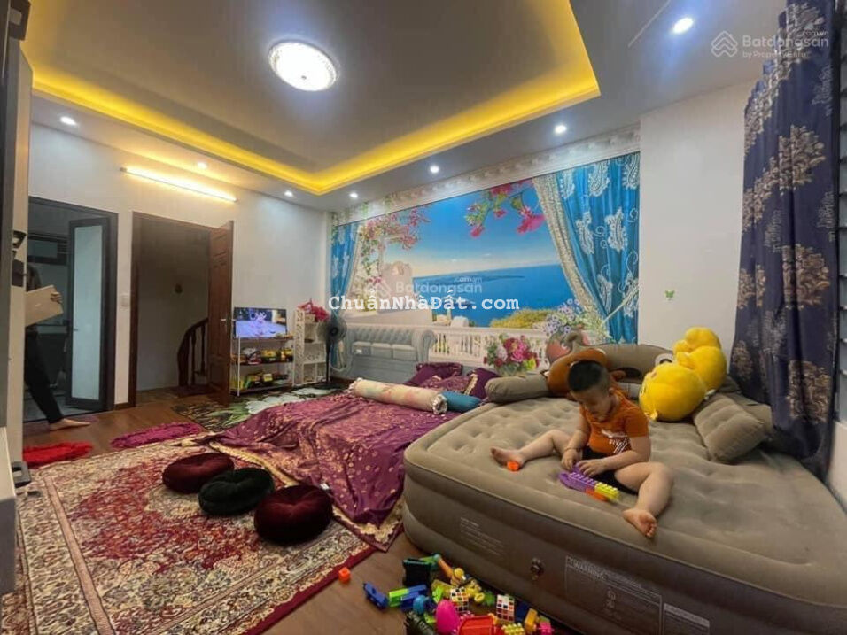 Bán gấp nhà Mỹ Đình 35m2x5T, MT 4m - ngõ to gần phố - 50m oto tránh full NT ở ngay chỉ 4.1 tỷ (TL)