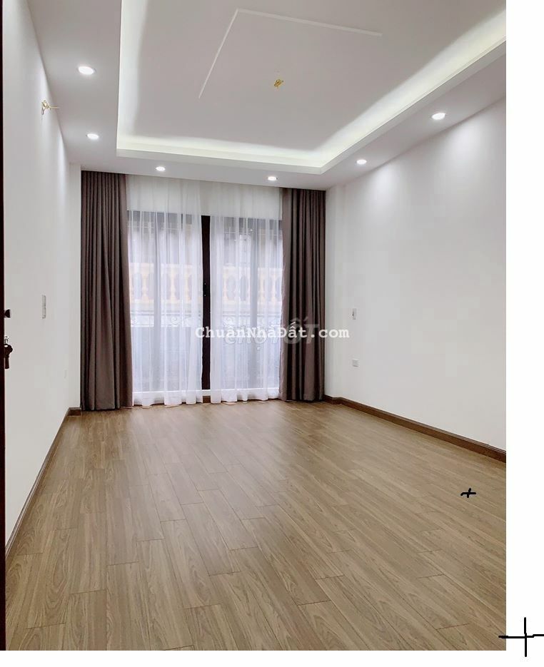 4,35 tỷ nhà Hồ Tùng Mậu-35m2-5 tầng-cách đường oto tránh 20m-có thể kd