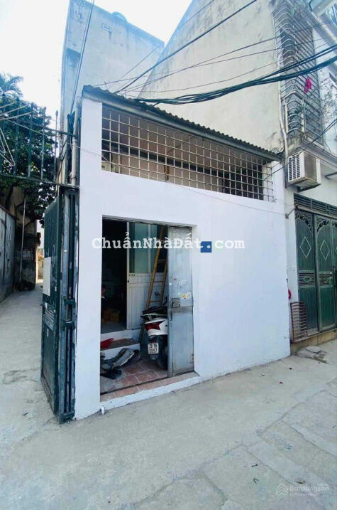 Bán đất tặng nhà C4 Ngọc Trục, Đại Mỗ, ngõ nông, ô tô 10m, thoáng, 38m2, 2 tỷ 300 có thương lượng