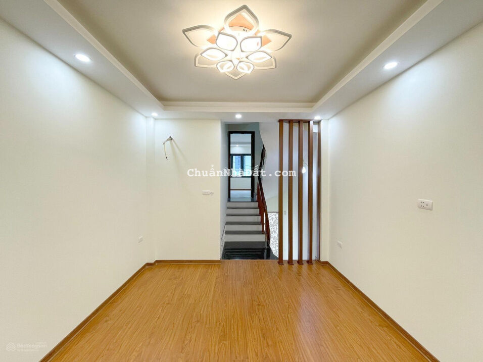 Bán nhà Tây Mỗ, 38m2 x 5 tầng, ngõ nông, ôtô đỗ cách 15m, vuông vắn, thoáng mát, giá 3,55 tỷ - LH