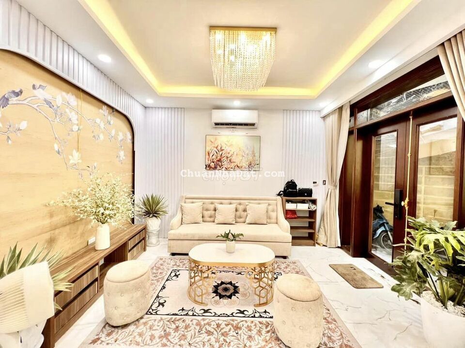 Bán nhà Đại Mỗ, lô góc, gần phố, tặng full nội thất 39m2*5T