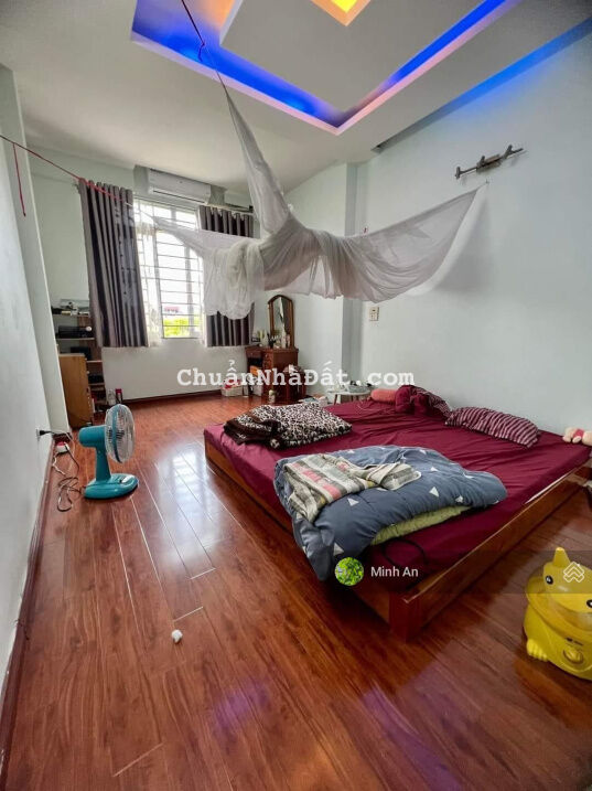 Bán nhà chính chủ Cương Kiên - Đại Linh, 39m2 x 5 tầng, ngõ thẳng tắp, giá chỉ 4 tỷ