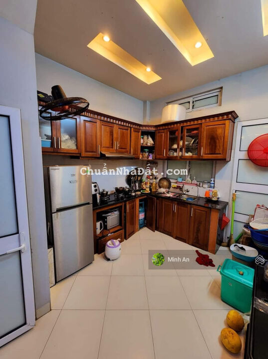 Bán nhà Đai Linh - Nam Từ Liêm 40m x 5 tầng, oto 5 tạ đỗ cửa, giá chỉ 4 tỷ Bán nhà Đai Linh - Nam Từ Liêm 40m x 5 tầng, oto 5 tạ đỗ cửa, giá chỉ 4 tỷ