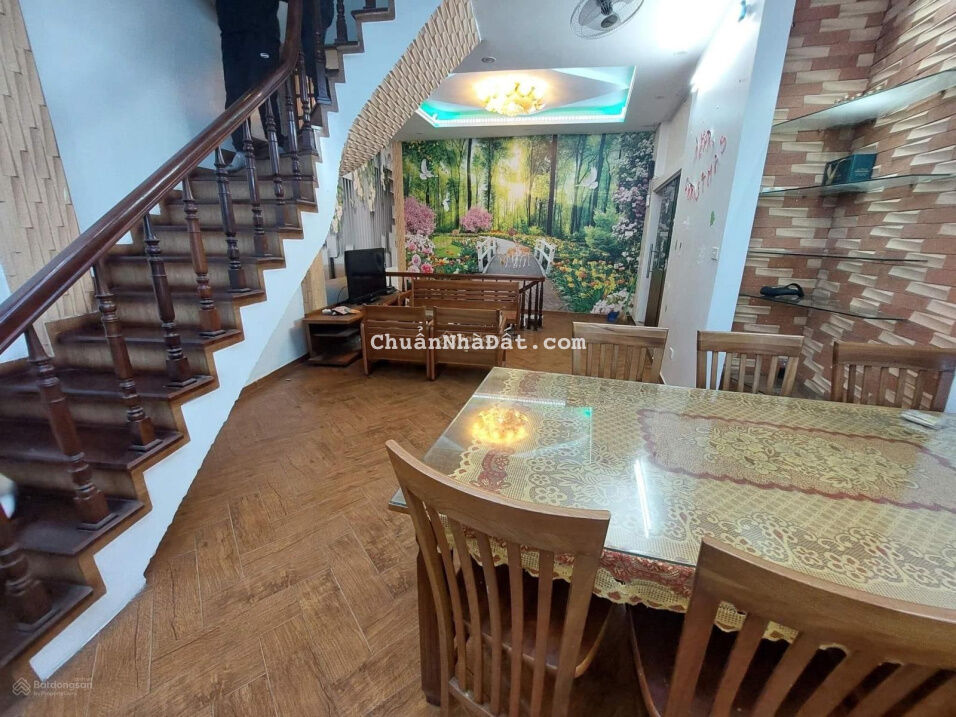 Bán nhà khu vực Phú Mỹ, Mỹ Đình (ngõ 63 Lê Đức Thọ). Nhà đẹp thoáng, gần hồ. Diện tích 40m2, 4 tầng