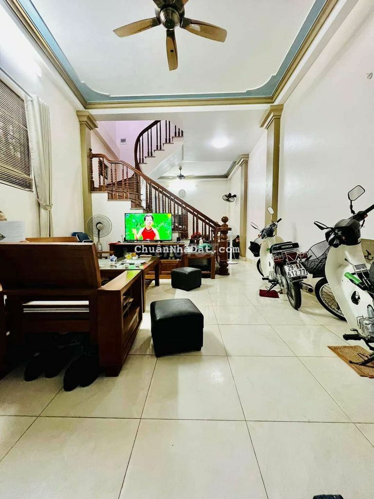 CC BÁN NHÀ XUÂN PHƯƠNG, 4 TẦNG, LÔ GÓC, GẦN OTO, 45M2, GIÁ 3,3TỶ