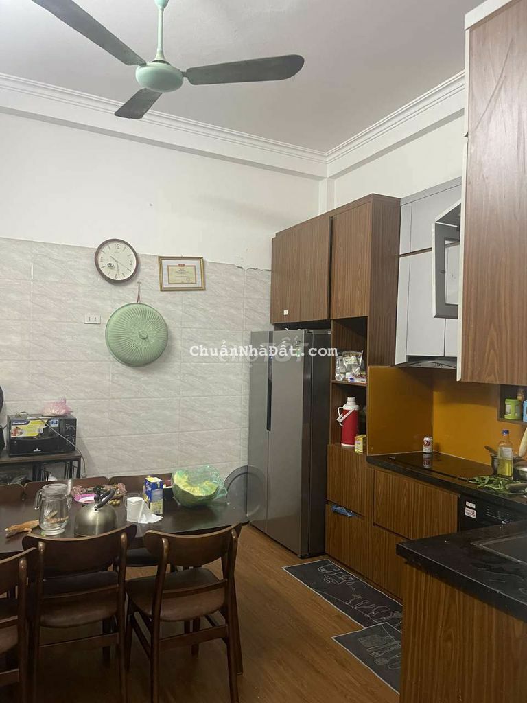 BÁN GẤP NHÀ DÂN XÂY 45M2 ĐÌNH THÔN Ô TÔ NHỈNH 5 TỶ