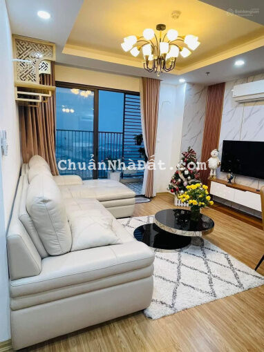 Gấp! Bán nhà Mỹ Đình 2, lô góc 3 thoáng, dân xây, 50m2, 3 tầng giá nhỉnh 4 tỷ