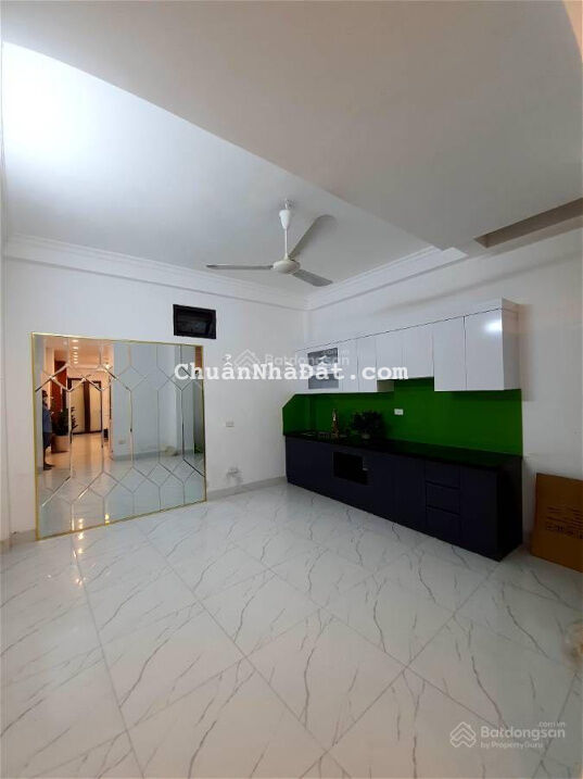 Bán nhà khu vực Phú Mỹ, Mỹ Đình. Nhà đẹp 6 phòng khép kín, nội thất sang trọng. Dt 50m, 4tầng.