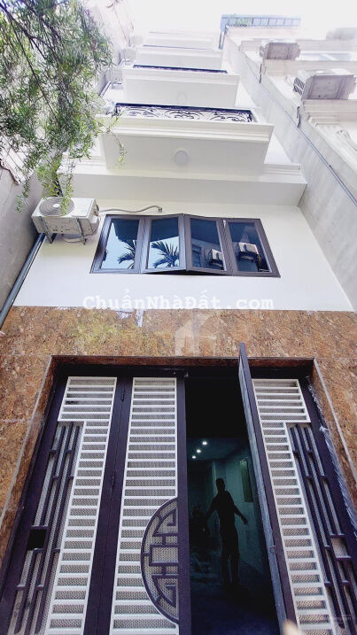 Bán căn hộ dịch vụ Khu vực Mỹ Đình. Mặt ngõ, 10m ra ô tô. DT 50m2, 7 tầng thang máy, 12P full đồ