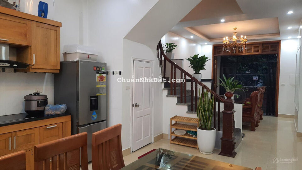 Bán nhà dân 55m2 x 4T, gần UBND Tây Mỗ, vuông vắn, rộng rãi, thoáng mát, giá 4,35 tỷ - LH