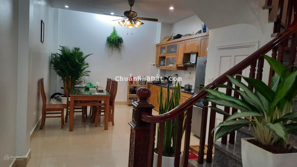 Bán nhà dân 55m2 x 4T, gần UBND Tây Mỗ, vuông vắn, rộng rãi, thoáng mát, giá 4,35 tỷ - LH