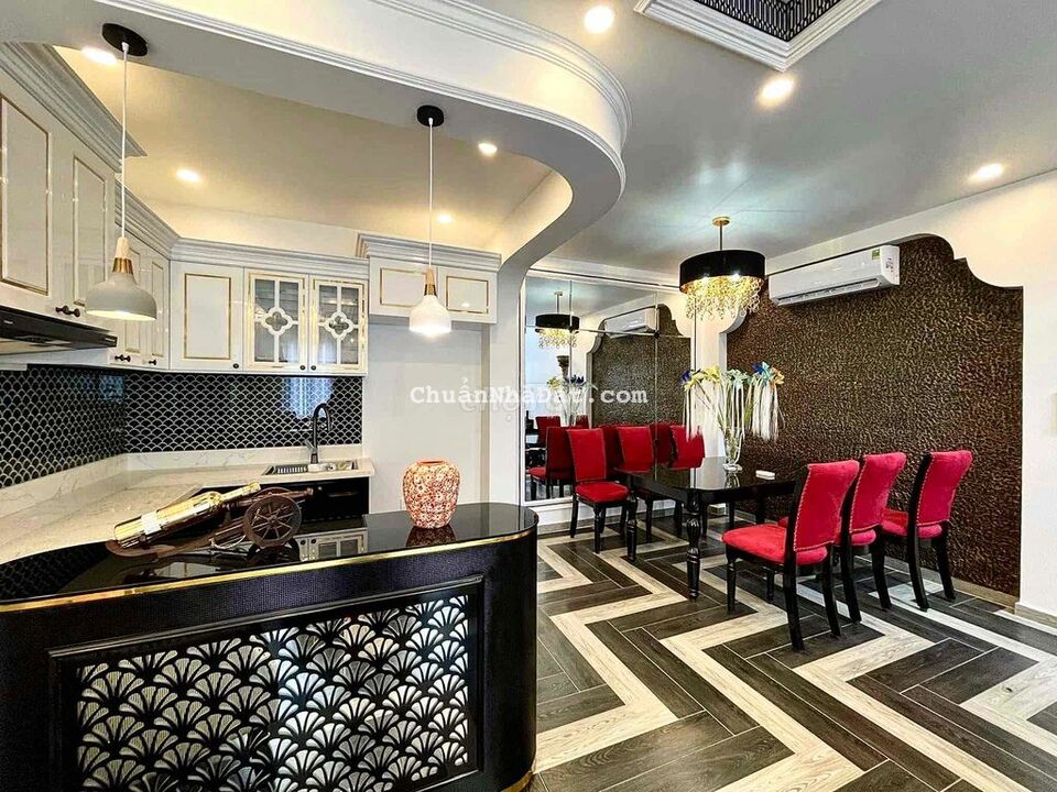 Nhà thiết kế độc phố Đà Nẵng, mặt ngõ nông rộng