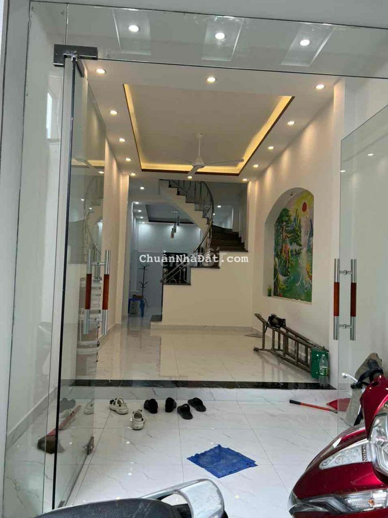 nhà mặt ngo đông khê 44m x 3 tầng