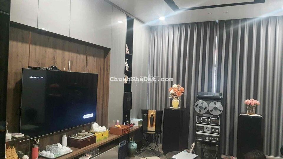 Bán nhà 5 tầng Lô 22 Lê Hồng Phong, Ngô Quyền, Hải Phòng