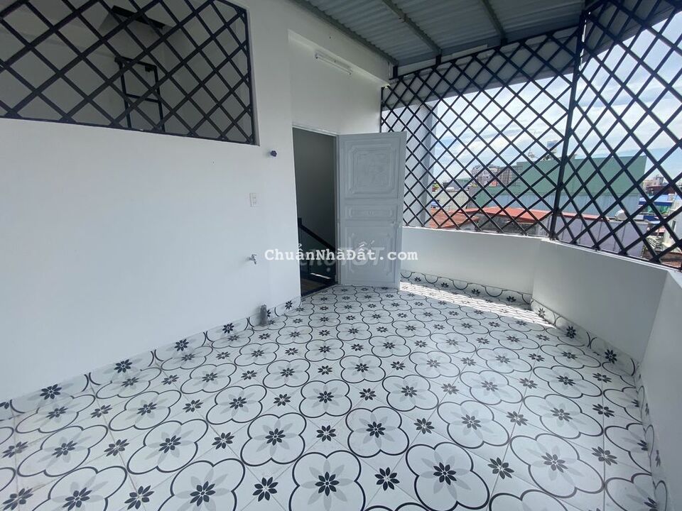 Bán nhà mặt ngõ ngay gần công viên máy tơ, taxxi tải vào kinh doanh đc