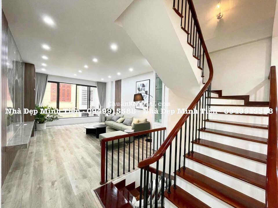 Nhà 5 tầng thang máy phân lô Ngô Quyền gần vườn hoa Nguyễn Trãi